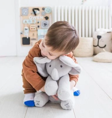 GUND Flappy, Der Singende Und Sprechende Elefant - Spielt Guck-Guck Mit Den Ohren 7 GUND Flappy, Der Singende Und Sprechende Elefant - Spielt Guck-Guck Mit Den Ohren – Bild 5