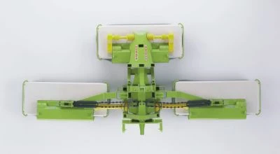 BRUDER 02218 Claas Dreifach-Mähwerk "8550 C" 7 BRUDER 02218 Claas Dreifach-Mähwerk "8550 C" – Bild 5