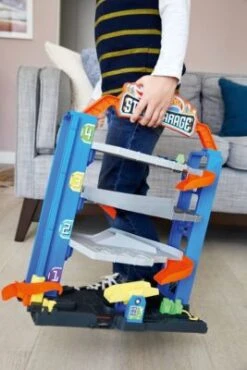 Hot Wheels Stunt-Garage Spielset, Parkhaus Inkl. 1 Spielzeugauto, Parkgarage -Kinder Verkauf 15636629 06