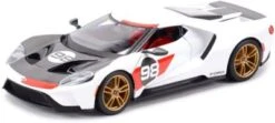 Maisto Modellauto Ford GT '21 Heritage Edition (weiß, Maßstab 1:18)