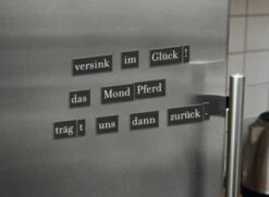 Moses. Verlag Magnetset Magnetische Poesie Alltagspoesie & Wortzauber, 500-tlg. -Kinder Verkauf 30613269 02